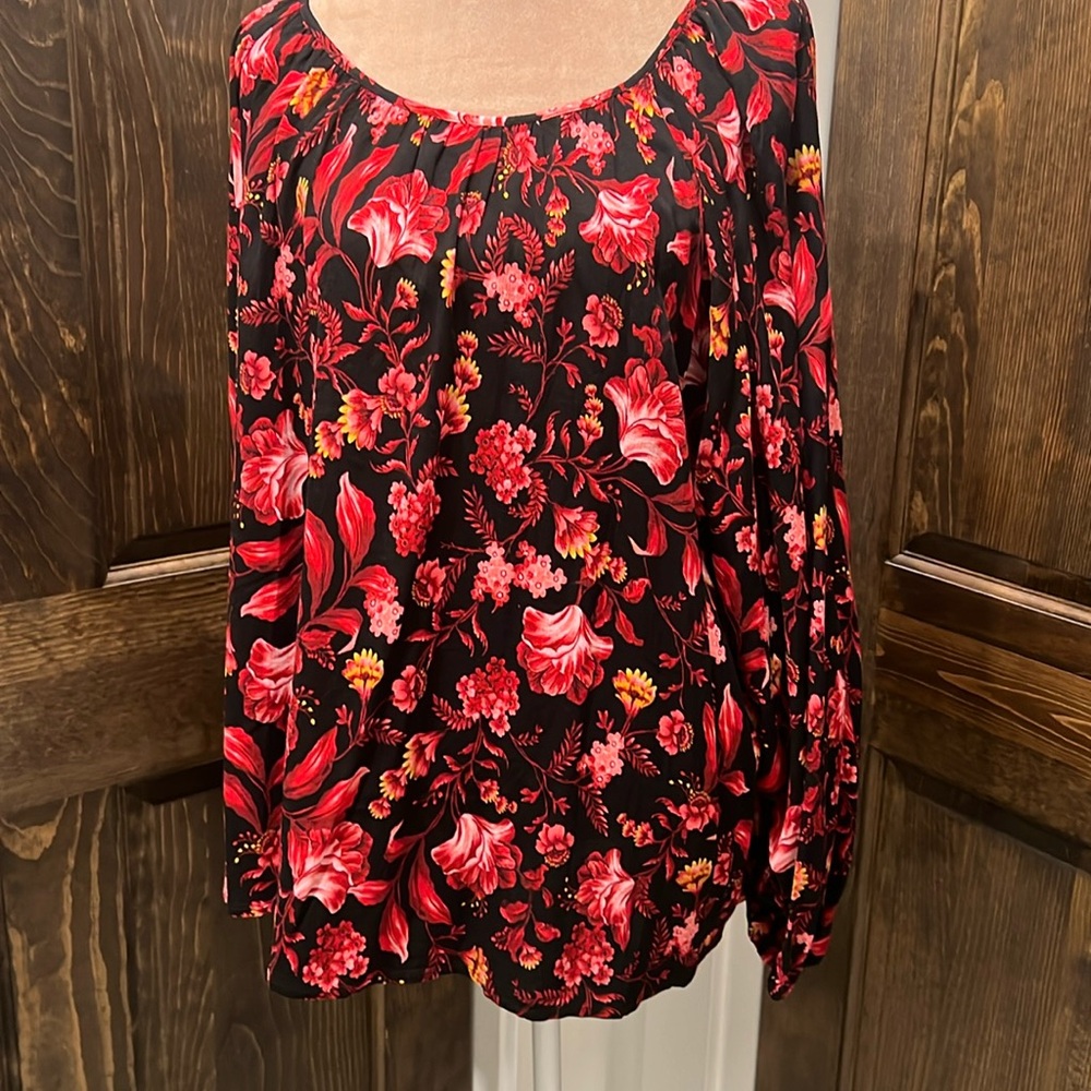 NWT Floral Blouse